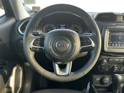 Used 2020 Jeep Renegade Latitude image 13