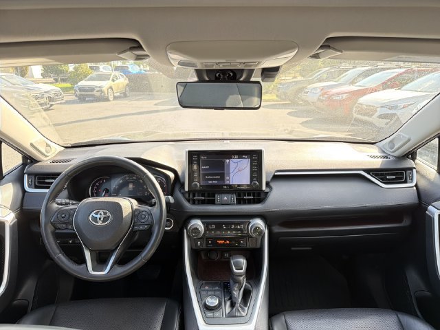 Used 2019 Toyota RAV4 Limited w/ Cold Weather Package AWD/4WD image 20
