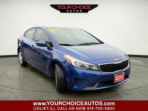 Used 2017 Kia Forte LX image 7