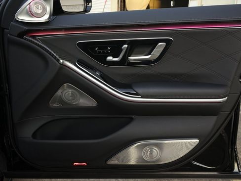 Used 2024 Mercedes-Benz S 63 AMG S image 29