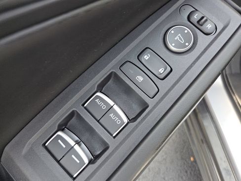 Certified 2023 Honda Accord EX image 28
