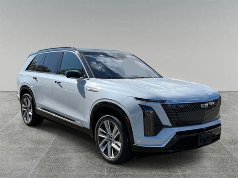 New 2026 Cadillac Vistiq Luxury image 8