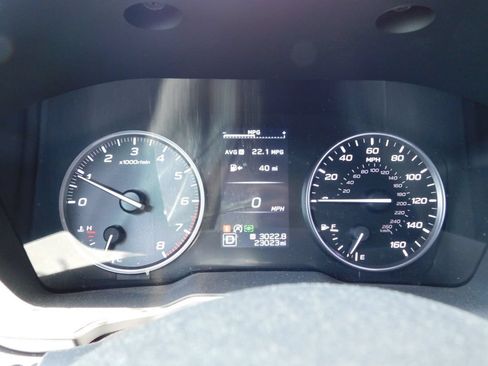 Used 2024 Subaru Outback Limited AWD/4WD image 12
