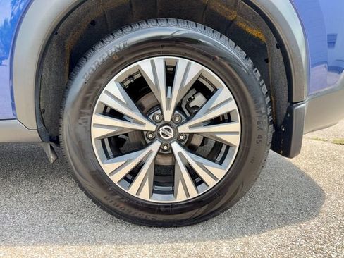 Used 2021 Nissan Rogue SV w/ Premium Package AWD/4WD image 30