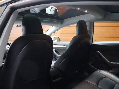 Used 2023 Tesla Model 3 Standard Range RWD image 32