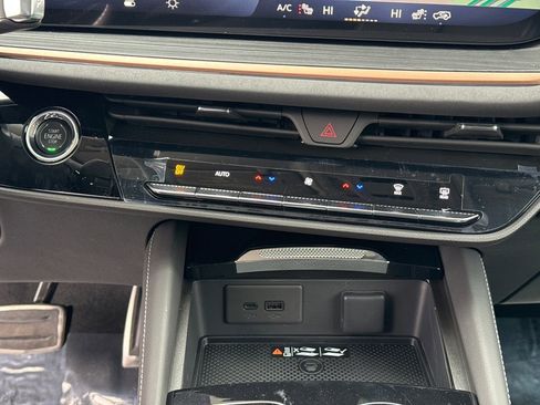 New 2025 Buick Envision Sport Touring image 27