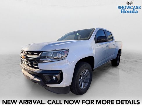 Used 2022 Chevrolet Colorado LT w/ Safety Package RWD image 2