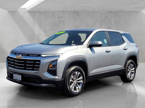 Used 2025 Chevrolet Equinox LT image 8