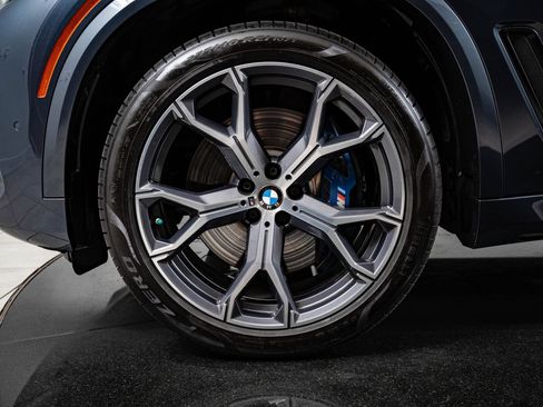 Used 2022 BMW X5 M50i w/ Premium Package AWD/4WD image 13