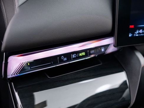New 2027 BMW 550e xDrive AWD/4WD image 20