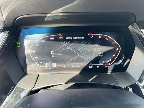 Used 2022 BMW Z4 M40i w/ Premium Package image 4
