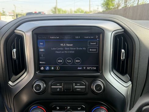 Used 2021 Chevrolet Silverado 1500 LT w/ Fleet Comfort Package image 17