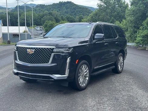 Used 2024 Cadillac Escalade Premium Luxury w/ Performance Package AWD/4WD image 3