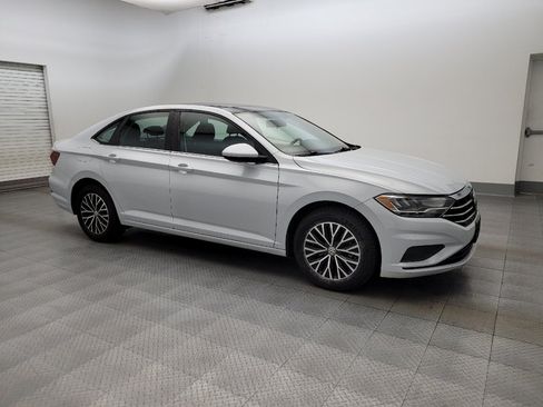 Used 2019 Volkswagen Jetta SE FWD image 11
