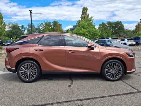 Certified 2024 Lexus RX 450h AWD w/ Convenience Package image 8