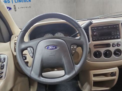 Used 2003 Ford Escape XLT AWD/4WD image 14