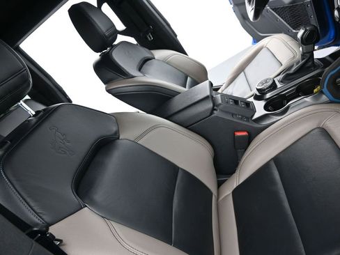 Used 2022 Ford Bronco Wildtrak image 12