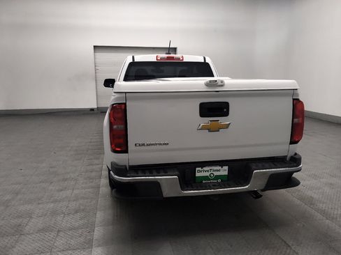 Used 2019 Chevrolet Colorado W/T RWD image 6