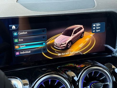 New 2026 Mercedes-Benz GLB 250 image 6