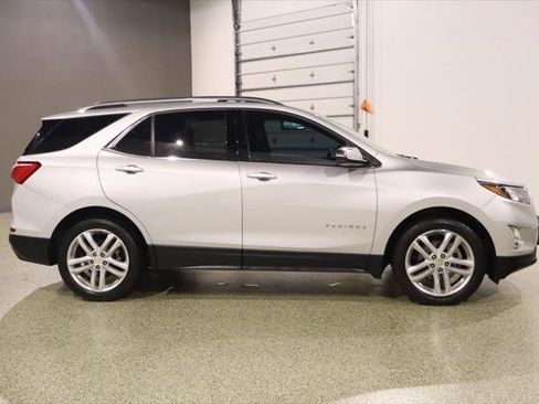 Used 2019 Chevrolet Equinox Premier AWD/4WD image 11