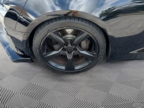 Used 2017 Chevrolet Camaro SS image 30