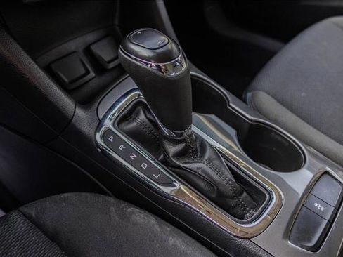 Used 2016 Chevrolet Cruze LT image 20