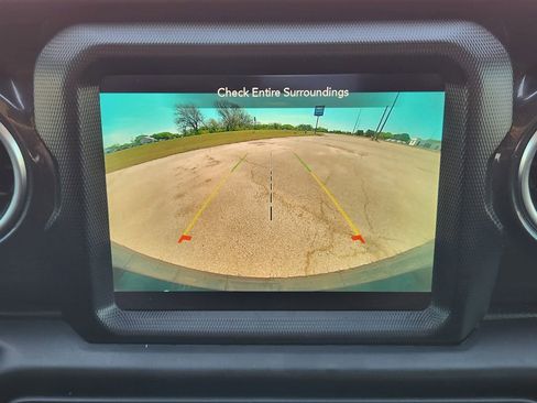 Used 2021 Jeep Wrangler Unlimited Sahara image 18