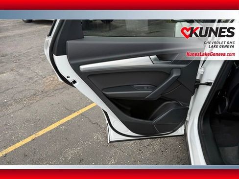 Used 2025 Audi Q5 2.0T Premium AWD/4WD image 17