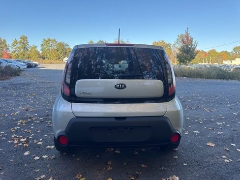 Used 2016 Kia Soul Base image 5