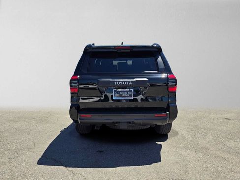 Used 2026 Toyota 4Runner TRD Off-Road Premium AWD/4WD image 4
