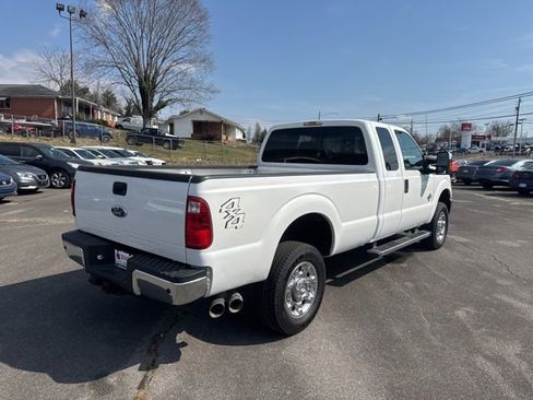 Used 2014 Ford F250 XLT w/ XLT Premium Package image 8