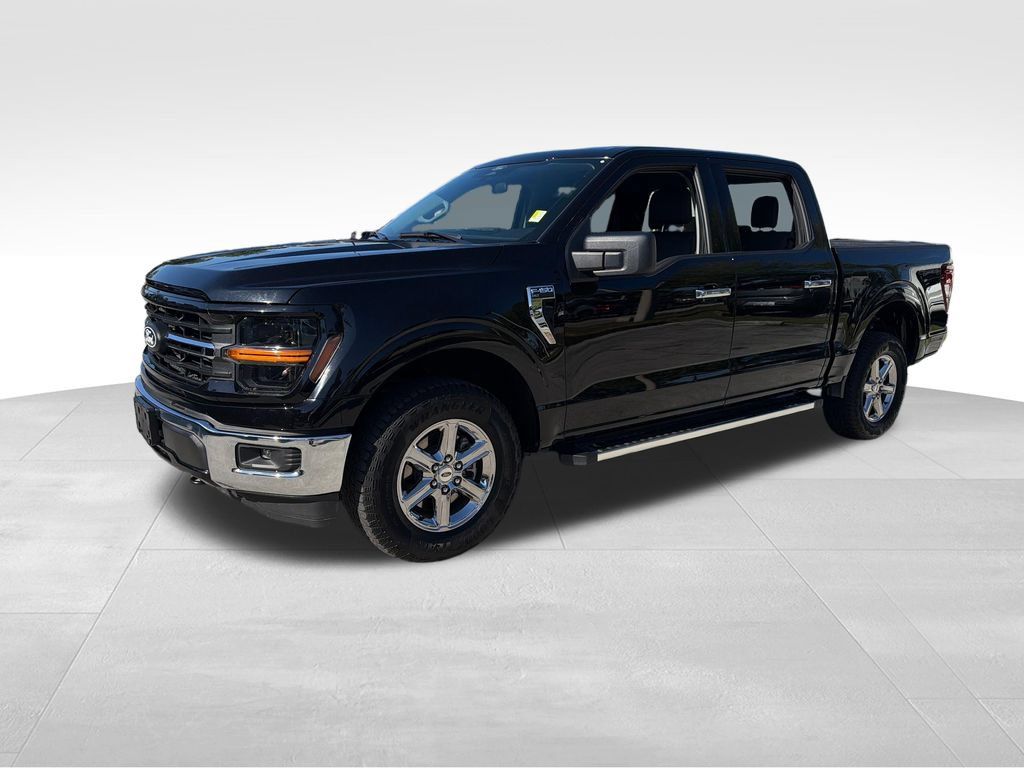 Used 2025 Ford F150 XLT w/ Equipment Group 301A Standard AWD/4WD image 3