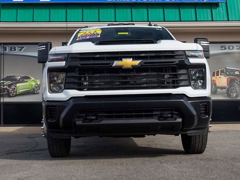 Used 2024 Chevrolet Silverado 3500 W/T image 7