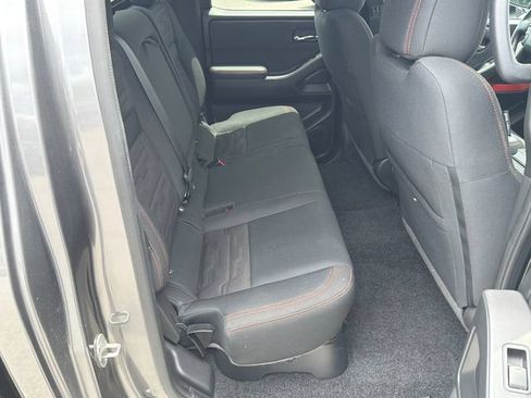 Used 2022 Nissan Frontier Pro-X RWD image 15