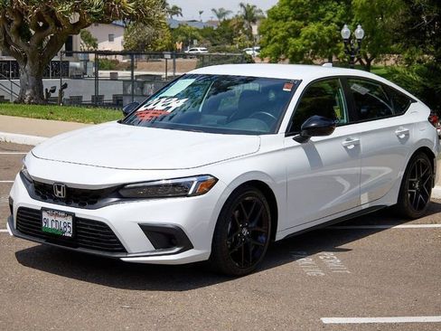 Used 2024 Honda Civic Sport image 3