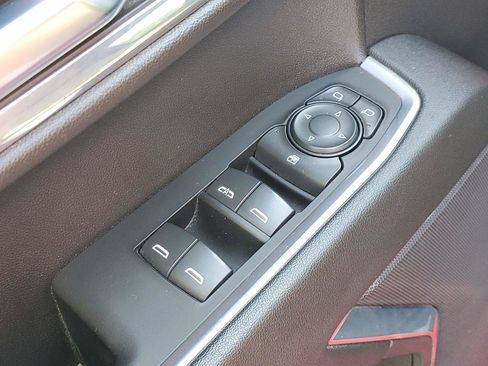 Used 2024 GMC Sierra 1500 Elevation AWD/4WD image 9