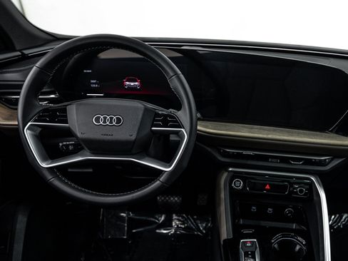 Used 2025 Audi Q5 Premium Plus w/ Premium Plus AWD/4WD image 17