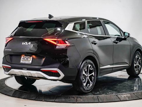 Used 2023 Kia Sportage EX FWD image 4