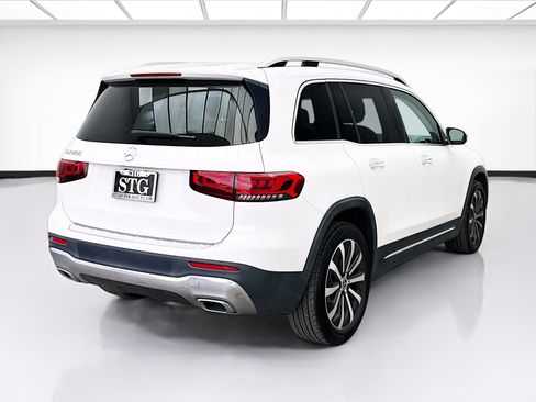 Used 2021 Mercedes-Benz GLB 250 image 4