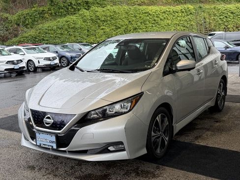 Used 2021 Nissan Leaf SV w/ SV Technology Package image 4