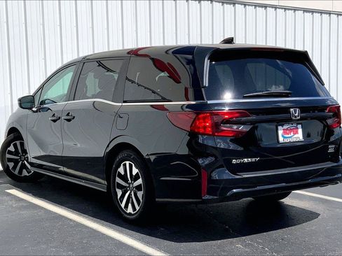 Used 2025 Honda Odyssey EX-L image 10