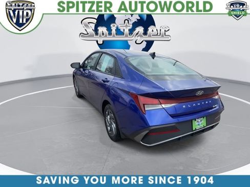 Used 2024 Hyundai Elantra SEL FWD image 7
