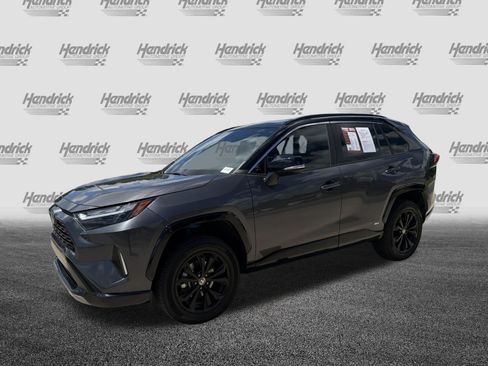 Used 2022 Toyota RAV4 XSE AWD/4WD image 5
