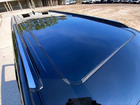 New 2025 Jeep Wagoneer L Series II image 24