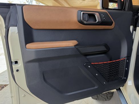 Used 2025 Ford Bronco Raptor AWD/4WD image 18