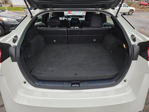 Used 2018 Toyota Prius Prime Plus image 7