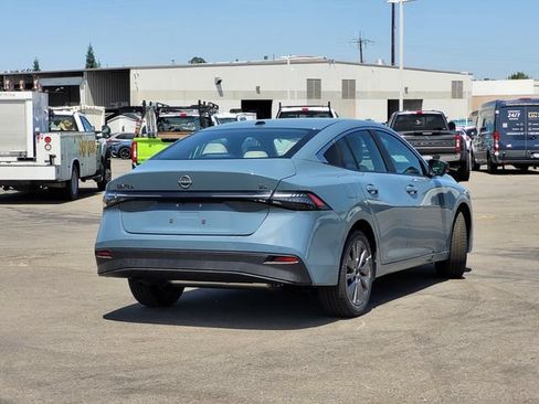 New 2026 Nissan Sentra SL FWD image 4