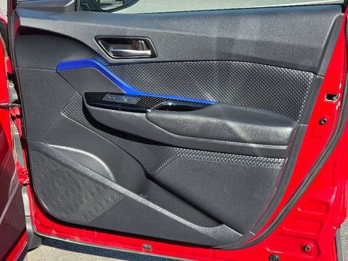 Used 2021 Toyota C-HR XLE FWD image 10