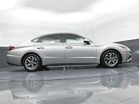 Used 2023 Hyundai Sonata SEL FWD image 32