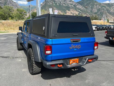Used 2021 Jeep Gladiator Mojave w/ Trailer Tow Package AWD/4WD image 11